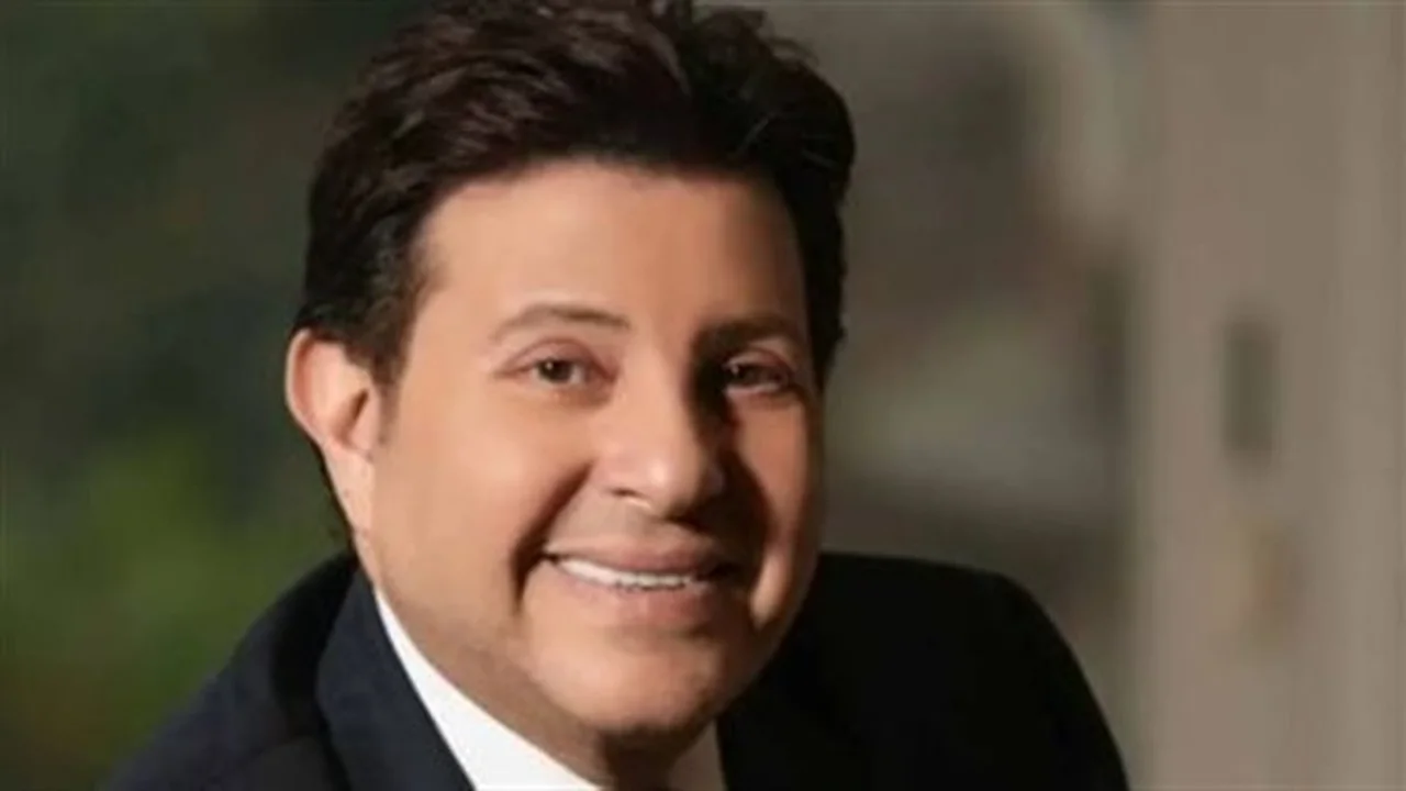 أسرار هاني شاكر.. كيف تربع أمير الغناء العربي على عرش الرومانسية لعقود؟